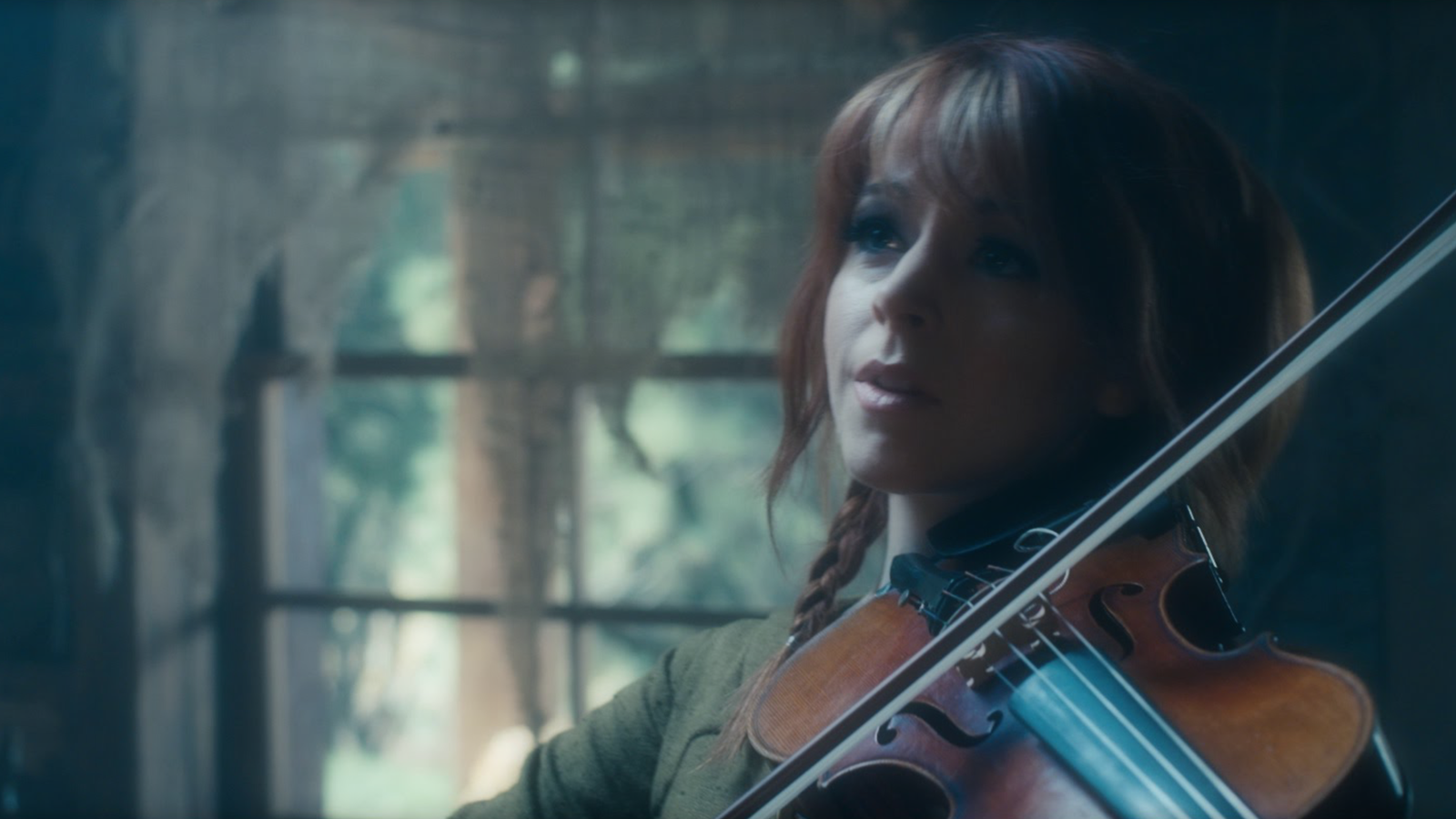 Lindsey stirling eye of the untold her. Lindsey Stirling. Линдси Стирлинг 2020. Линдси скрипка. Lindsey Stirling Single.